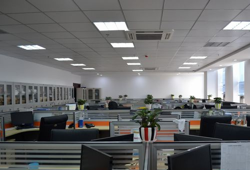 合肥錦澤取得可加工汽車頂蓋裝置專利，能夠?qū)ψ冃蔚钠図斏w進(jìn)行修復(fù):汽車凹陷修復(fù)